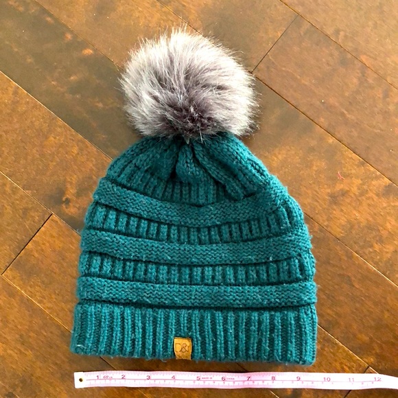 Hat - Picture 2 of 4